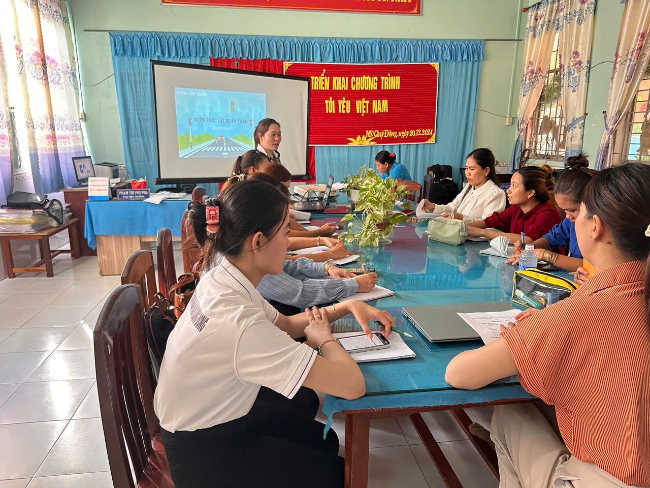 Triển khai Chương trình Tôi Yêu Vệt Nam