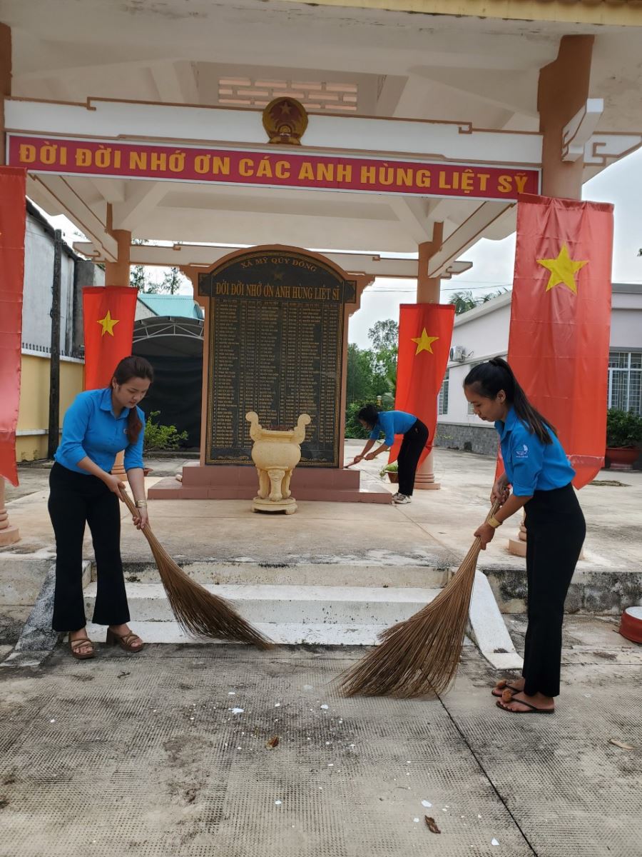 Hoạt động kỷ niệm 77 năm ngày thương binh Liệt sĩ