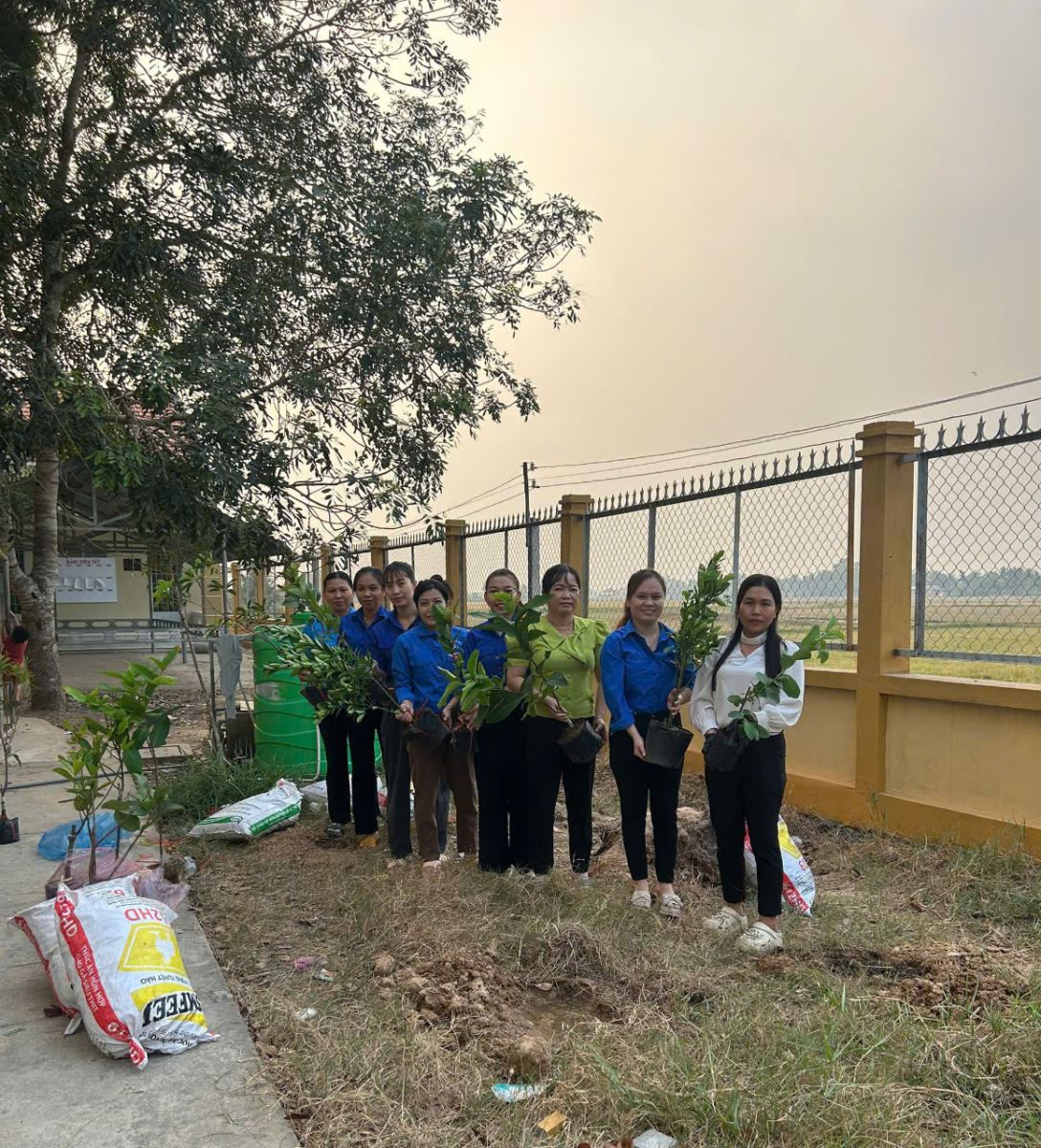 Thực hiện mô hình " Vườn cây ăn quả" 